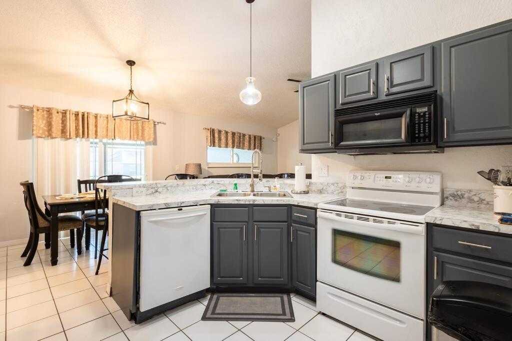 13 Mins From Disney Arcade, Private Pool, & Themed Rooms Orlando Dış mekan fotoğraf